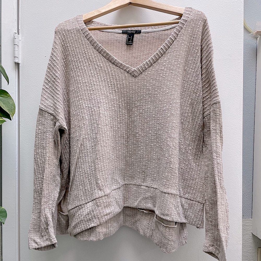V-Neck Long Sleeve Knit